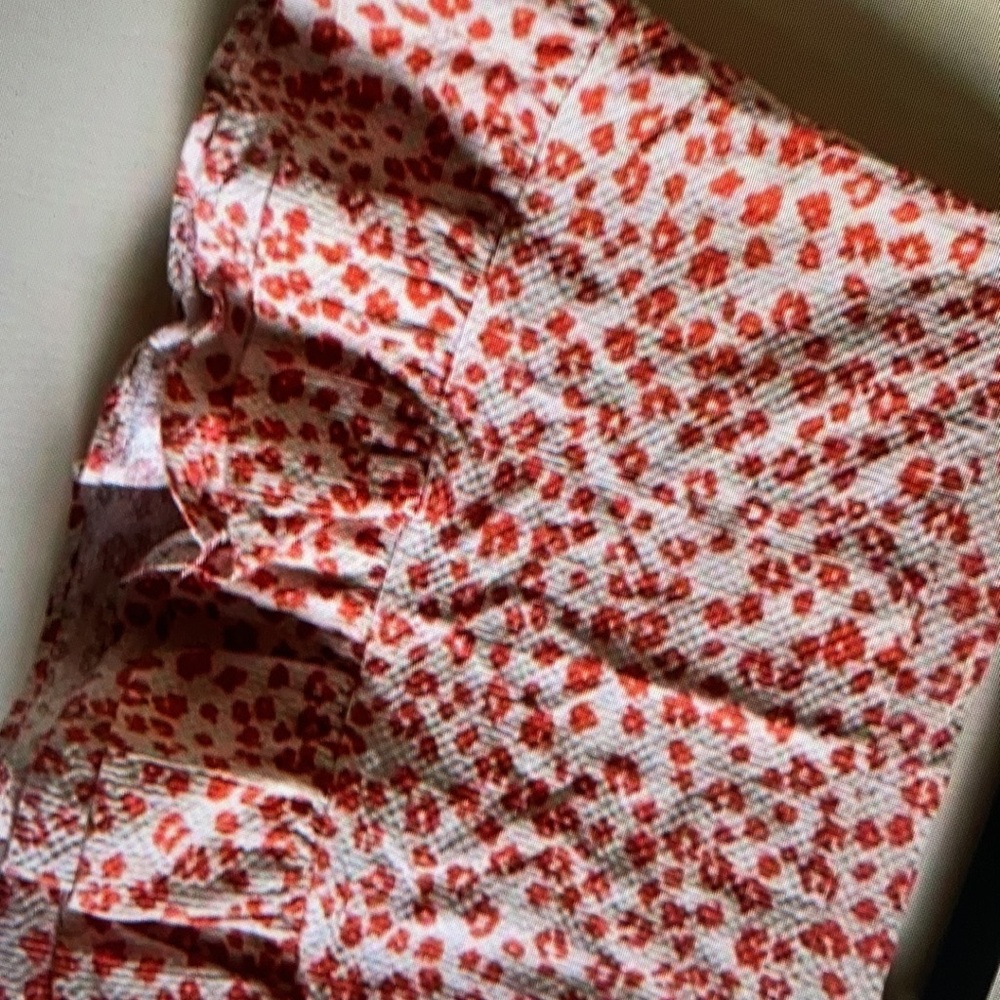 Chic mini skirt